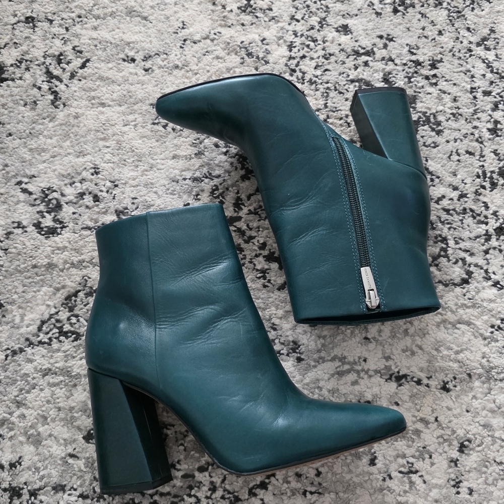 Vince Camuto Pointed Toe Retro Heel Leather Boots Dark Green Womens 7 City Chic